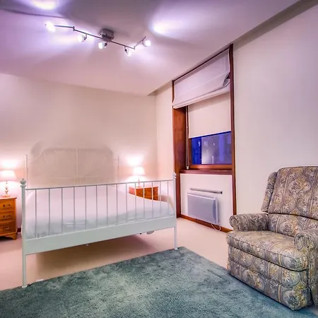Central Sunny Spacious